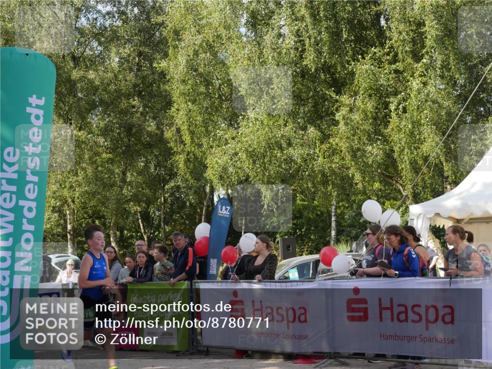 07.09.2025 - 19. Norderstedt Triathlon Zöllner http://msf.ph/oto/8780771 07.09.2025 10:55:19 Ziel 676, 1137 meine-sportfotos.de