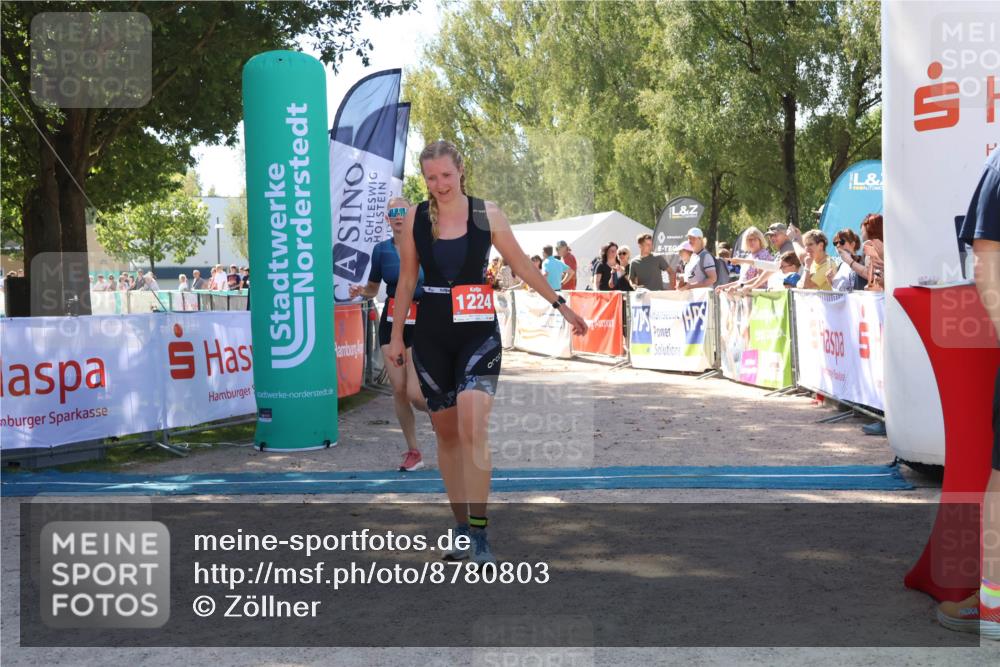 07.09.2025 - 19. Norderstedt Triathlon Zöllner http://msf.ph/oto/8780803 07.09.2025 12:51:32 Ziel 140, 1224 meine-sportfotos.de