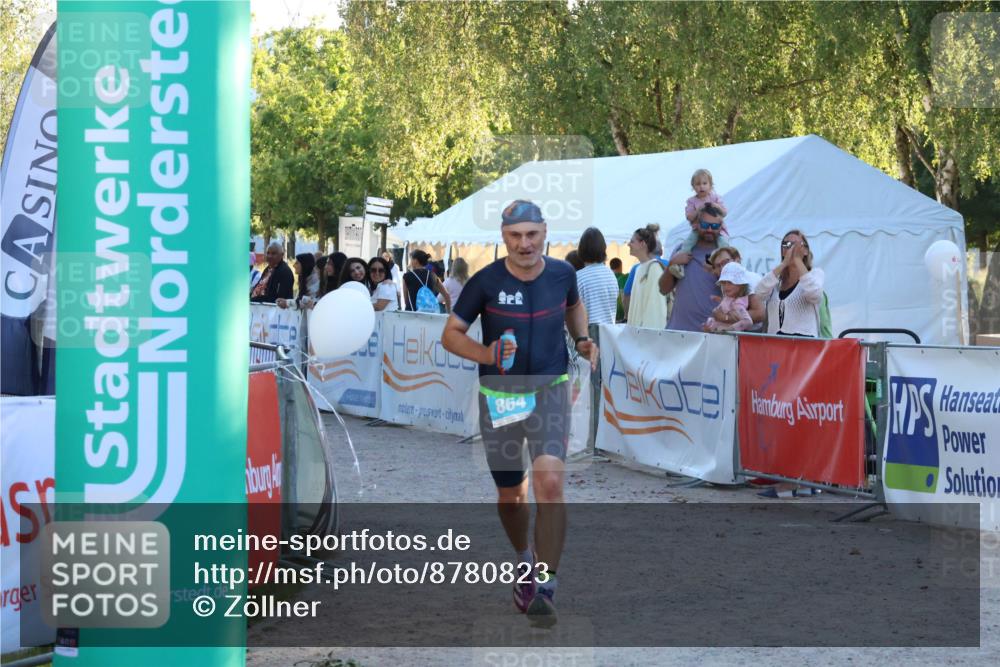 07.09.2025 - 19. Norderstedt Triathlon Zöllner http://msf.ph/oto/8780823 07.09.2025 17:37:11 Ziel 864, 929 meine-sportfotos.de