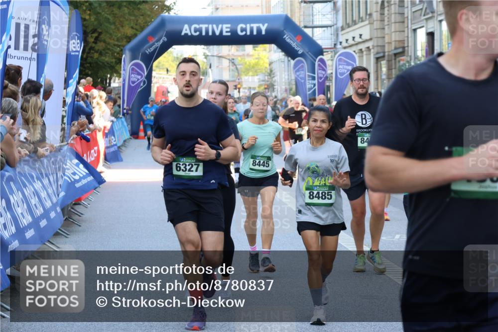 07.09.2025 - BARMER Alsterlauf Strokosch-Dieckow http://msf.ph/oto/8780837 07.09.2025 10:05:58 Ziel 2237, 2277, 2344, 3154, 3157, 3212, 3321, 3345, 3490, 4082, 4205, 4319, 4342, 4455, 4525, 4537, 4591, 5050, 5240, 5363, 5478, 5595, 5762, 6045, 6085, 6149, 6173, 6231, 6299, 6302, 8076, 8121, 8152, 8212 meine-sportfotos.de