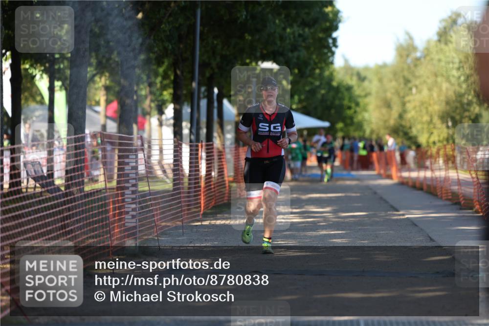 07.09.2025 - 19. Norderstedt Triathlon Michael Strokosch http://msf.ph/oto/8780838 07.09.2025 16:04:55 Laufen 445, 1482 meine-sportfotos.de