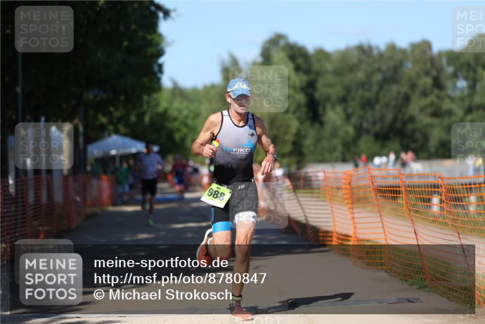 07.09.2025 - 19. Norderstedt Triathlon Michael Strokosch http://msf.ph/oto/8780847 07.09.2025 15:02:03 Laufen 988, 1041, 1421 meine-sportfotos.de