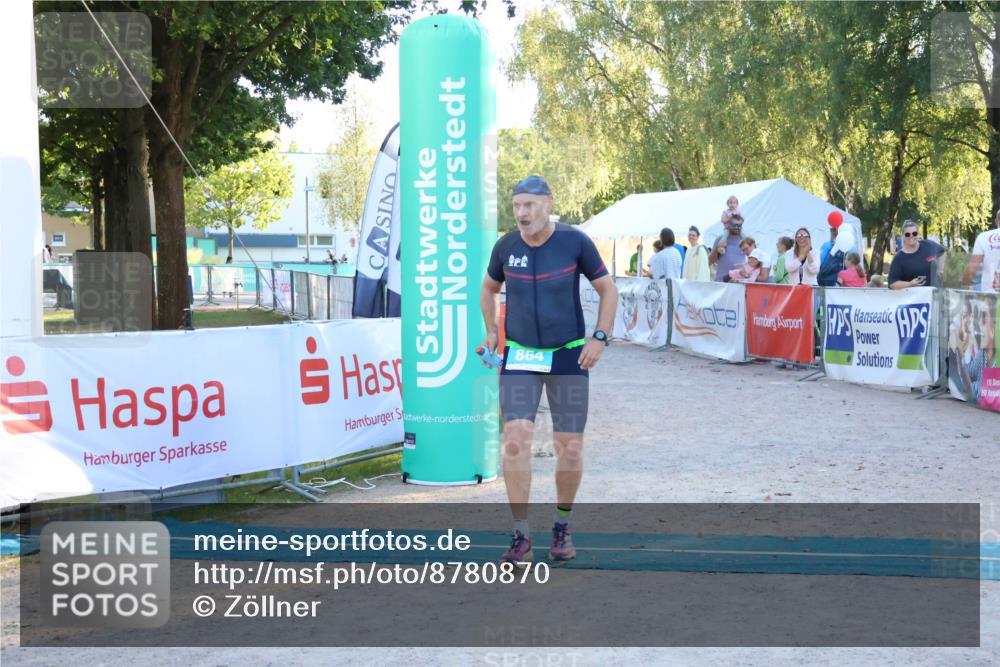 07.09.2025 - 19. Norderstedt Triathlon Zöllner http://msf.ph/oto/8780870 07.09.2025 17:37:13 Ziel 864, 929 meine-sportfotos.de