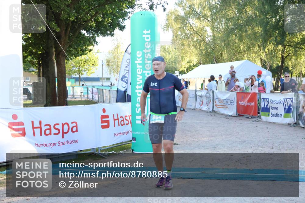 07.09.2025 - 19. Norderstedt Triathlon Zöllner http://msf.ph/oto/8780885 07.09.2025 17:37:13 Ziel 864, 929 meine-sportfotos.de