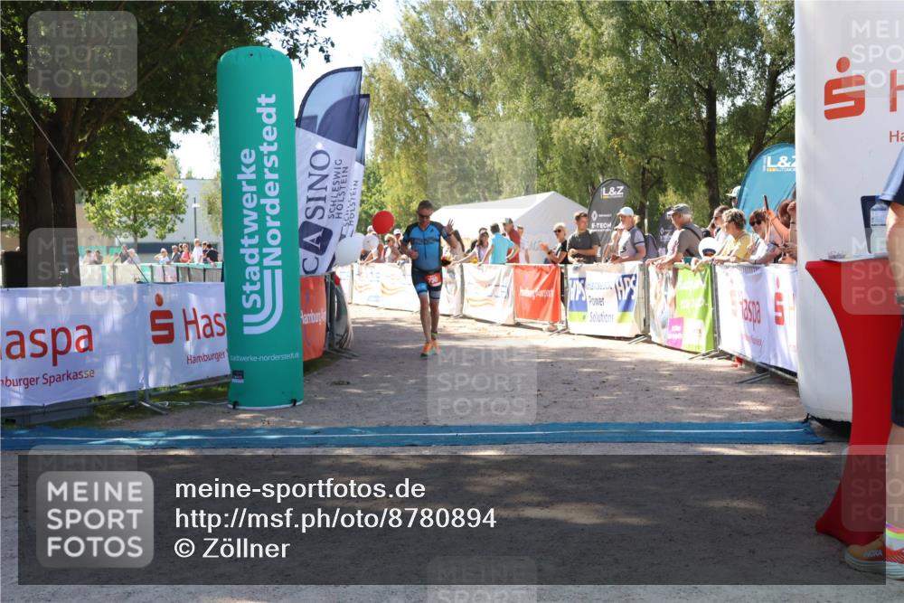 07.09.2025 - 19. Norderstedt Triathlon Zöllner http://msf.ph/oto/8780894 07.09.2025 12:52:11 Ziel 730 meine-sportfotos.de