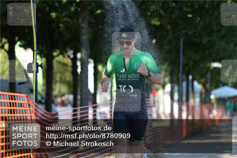 07.09.2025 - 19. Norderstedt Triathlon Michael Strokosch http://msf.ph/oto/8780909 07.09.2025 16:05:25 Laufen 1488 meine-sportfotos.de