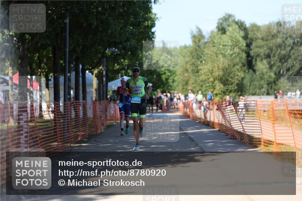 07.09.2025 - 19. Norderstedt Triathlon Michael Strokosch http://msf.ph/oto/8780920 07.09.2025 15:02:12 Laufen 366, 1041, 1421, 1469 meine-sportfotos.de
