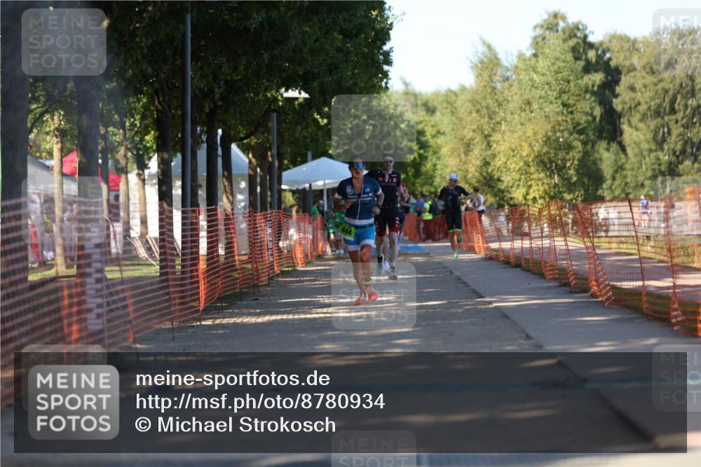 07.09.2025 - 19. Norderstedt Triathlon Michael Strokosch http://msf.ph/oto/8780934 07.09.2025 16:05:42 Laufen 444, 494, 523 meine-sportfotos.de