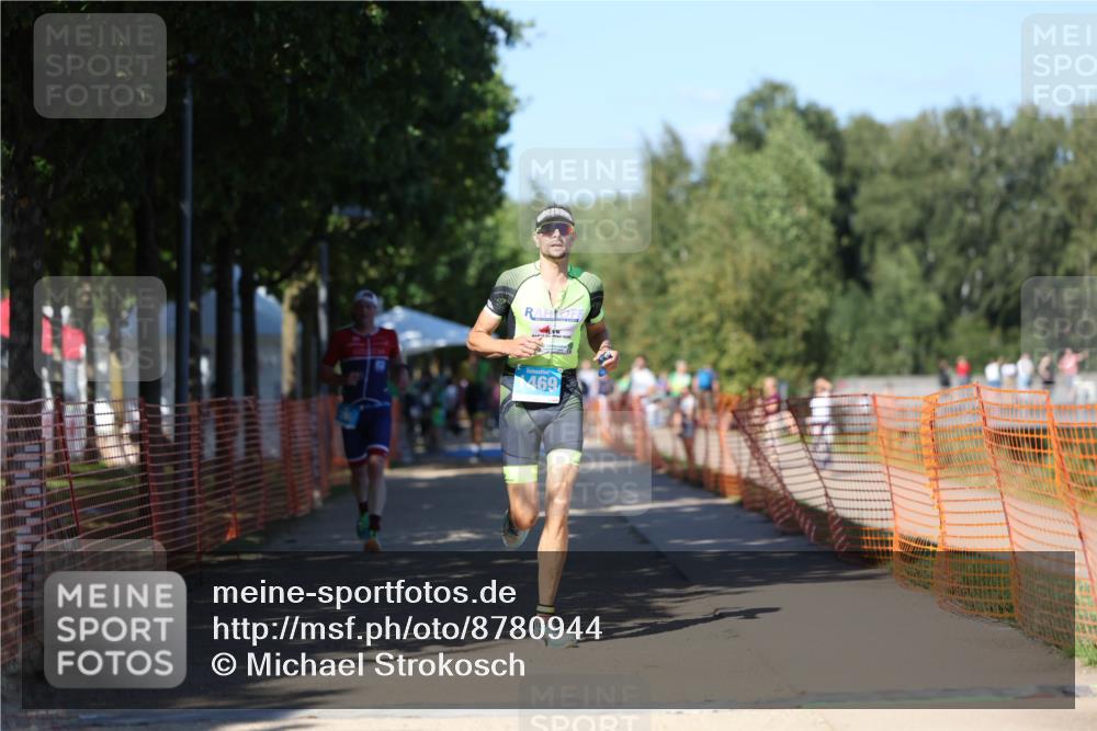 07.09.2025 - 19. Norderstedt Triathlon Michael Strokosch http://msf.ph/oto/8780944 07.09.2025 15:02:14 Laufen 366, 1041, 1421, 1469 meine-sportfotos.de