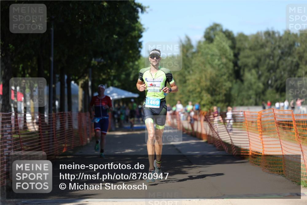 07.09.2025 - 19. Norderstedt Triathlon Michael Strokosch http://msf.ph/oto/8780947 07.09.2025 15:02:14 Laufen 366, 1041, 1421, 1469 meine-sportfotos.de