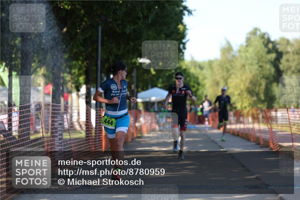 07.09.2025 - 19. Norderstedt Triathlon Michael Strokosch http://msf.ph/oto/8780959 07.09.2025 16:05:45 Laufen 444, 494, 523, 538 meine-sportfotos.de