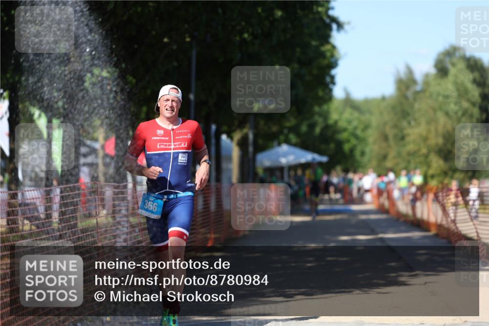 07.09.2025 - 19. Norderstedt Triathlon Michael Strokosch http://msf.ph/oto/8780984 07.09.2025 15:02:18 Laufen 366, 1469 meine-sportfotos.de