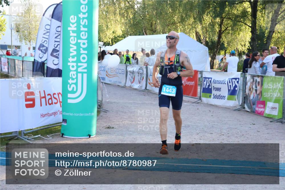 07.09.2025 - 19. Norderstedt Triathlon Zöllner http://msf.ph/oto/8780987 07.09.2025 17:37:44 Ziel 1443 meine-sportfotos.de