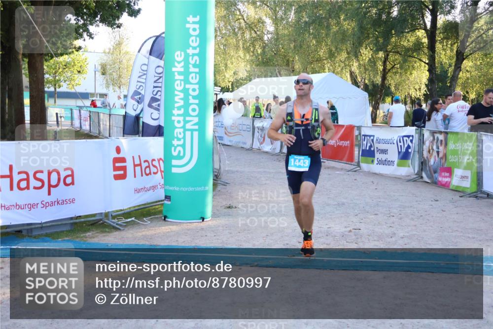 07.09.2025 - 19. Norderstedt Triathlon Zöllner http://msf.ph/oto/8780997 07.09.2025 17:37:45 Ziel 1443 meine-sportfotos.de