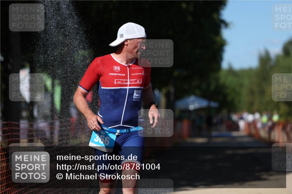 07.09.2025 - 19. Norderstedt Triathlon Michael Strokosch http://msf.ph/oto/8781004 07.09.2025 15:02:20 Laufen 366, 1469 meine-sportfotos.de