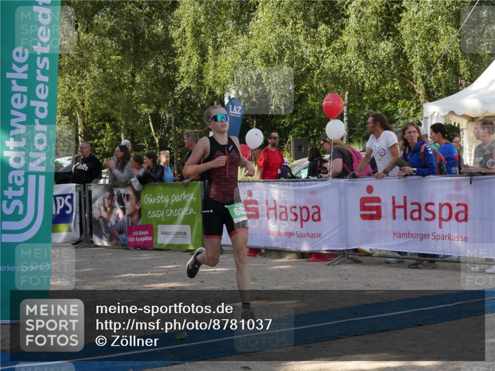07.09.2025 - 19. Norderstedt Triathlon Zöllner http://msf.ph/oto/8781037 07.09.2025 10:56:37 Ziel 70, 102, 682 meine-sportfotos.de