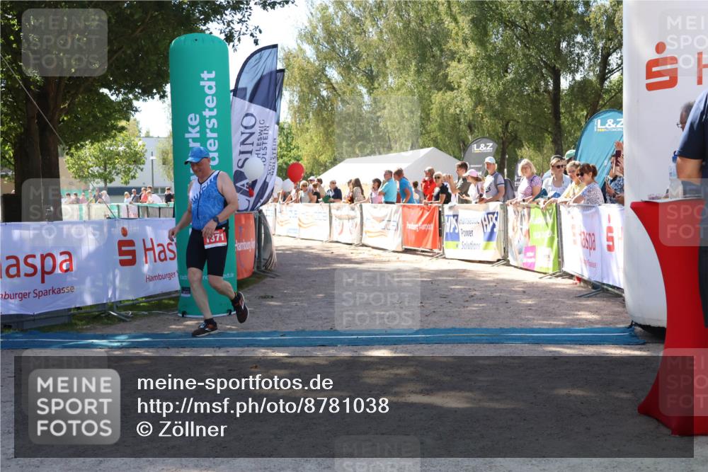 07.09.2025 - 19. Norderstedt Triathlon Zöllner http://msf.ph/oto/8781038 07.09.2025 12:52:56 Ziel 1371 meine-sportfotos.de