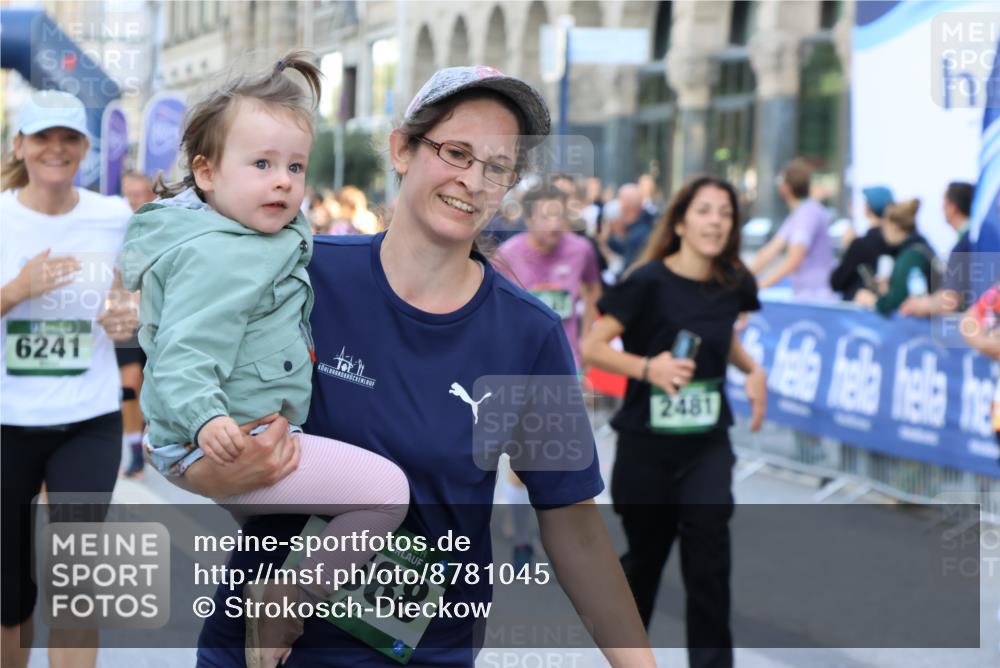 07.09.2025 - BARMER Alsterlauf Strokosch-Dieckow http://msf.ph/oto/8781045 07.09.2025 10:05:49 Ziel 2043, 2744, 3023, 3154, 4082, 4178, 4179, 4230, 4342, 4355, 4401, 4455, 4537, 4570, 4793, 4807, 5105, 5363, 5431, 5432, 5478, 5595, 5621, 5728, 5762, 6085, 6101, 6129, 6221, 6231, 8023, 8064, 8121, 8332, 8333, 8466 meine-sportfotos.de