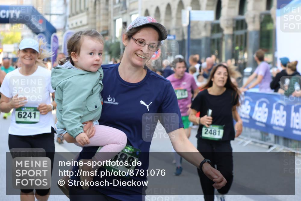07.09.2025 - BARMER Alsterlauf Strokosch-Dieckow http://msf.ph/oto/8781076 07.09.2025 10:05:49 Ziel 2043, 2744, 3023, 3154, 4082, 4178, 4179, 4230, 4342, 4355, 4401, 4455, 4537, 4570, 4793, 4807, 5105, 5363, 5431, 5432, 5478, 5595, 5621, 5728, 5762, 6085, 6101, 6129, 6221, 6231, 8023, 8064, 8121, 8332, 8333, 8466 meine-sportfotos.de