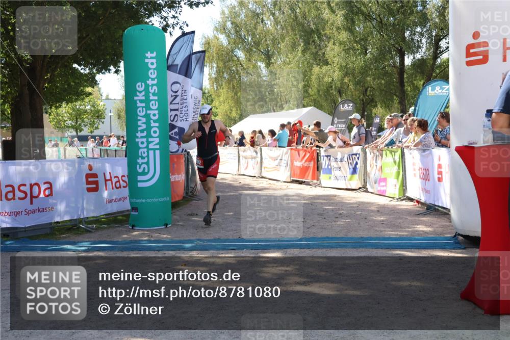 07.09.2025 - 19. Norderstedt Triathlon Zöllner http://msf.ph/oto/8781080 07.09.2025 12:53:10 Ziel 802, 1359 meine-sportfotos.de
