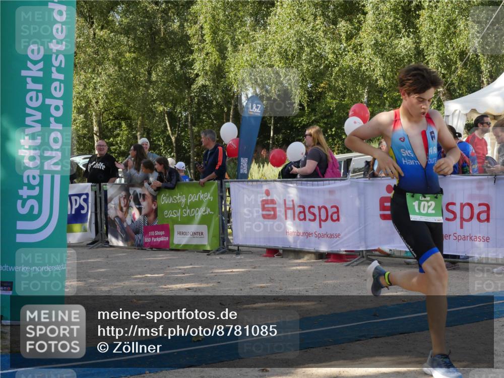 07.09.2025 - 19. Norderstedt Triathlon Zöllner http://msf.ph/oto/8781085 07.09.2025 10:56:41 Ziel 70, 76, 102, 682 meine-sportfotos.de