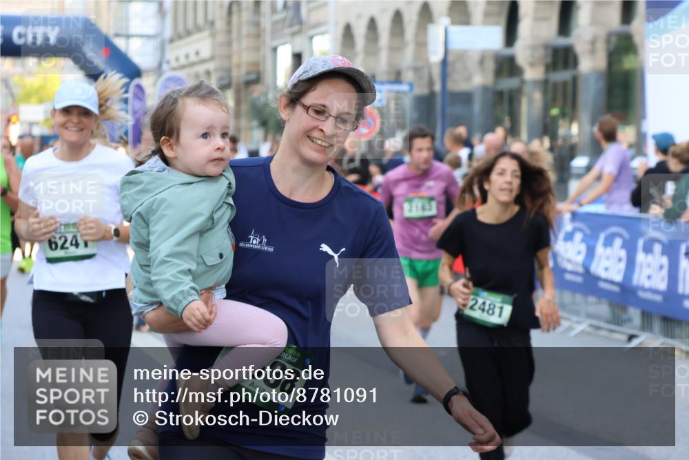 07.09.2025 - BARMER Alsterlauf Strokosch-Dieckow http://msf.ph/oto/8781091 07.09.2025 10:05:48 Ziel 2043, 2744, 3023, 3154, 3991, 4082, 4178, 4179, 4230, 4342, 4355, 4401, 4455, 4537, 4570, 4793, 4807, 5105, 5363, 5431, 5432, 5478, 5595, 5621, 5728, 5762, 5811, 6085, 6101, 6129, 6221, 6231, 8023, 8064, 8121, 8184, 8185, 8332, 8333, 8466 meine-sportfotos.de