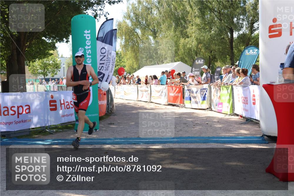 07.09.2025 - 19. Norderstedt Triathlon Zöllner http://msf.ph/oto/8781092 07.09.2025 12:53:11 Ziel 802, 1359 meine-sportfotos.de