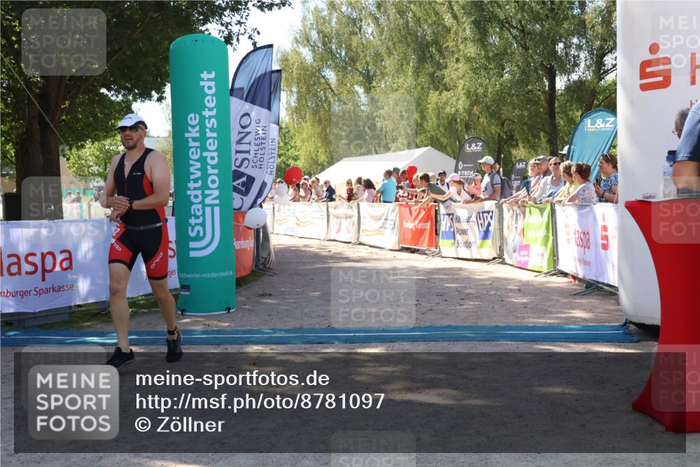 07.09.2025 - 19. Norderstedt Triathlon Zöllner http://msf.ph/oto/8781097 07.09.2025 12:53:11 Ziel 802, 1359 meine-sportfotos.de