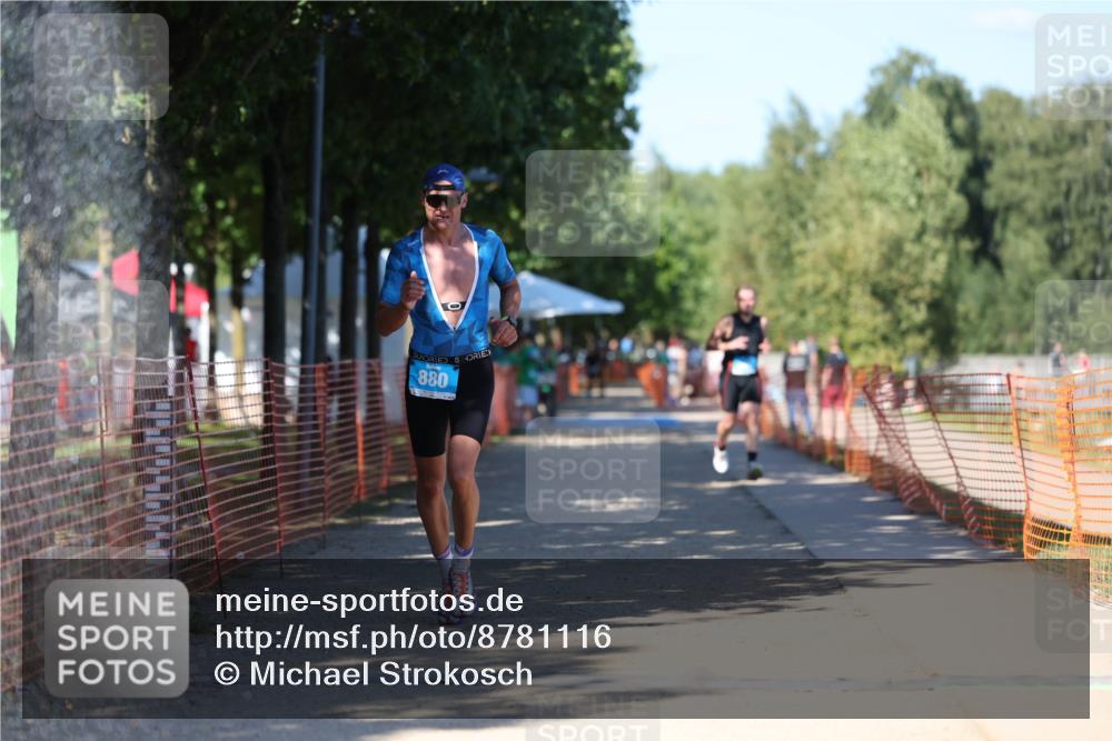 07.09.2025 - 19. Norderstedt Triathlon Michael Strokosch http://msf.ph/oto/8781116 07.09.2025 15:10:05 Laufen 363, 880, 1010, 1013 meine-sportfotos.de