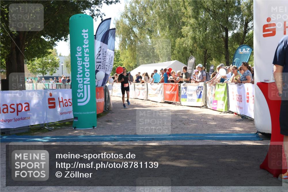 07.09.2025 - 19. Norderstedt Triathlon Zöllner http://msf.ph/oto/8781139 07.09.2025 12:53:47 Ziel 1350 meine-sportfotos.de