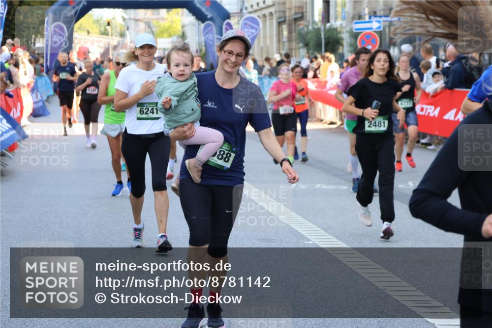 07.09.2025 - BARMER Alsterlauf Strokosch-Dieckow http://msf.ph/oto/8781142 07.09.2025 10:05:47 Ziel 2043, 2744, 3023, 3154, 3991, 4082, 4178, 4179, 4230, 4342, 4355, 4401, 4455, 4465, 4537, 4570, 4793, 4807, 5105, 5363, 5431, 5432, 5478, 5595, 5621, 5728, 5762, 5811, 6085, 6101, 6129, 6221, 6231, 8023, 8064, 8121, 8184, 8185, 8332, 8333, 8466 meine-sportfotos.de