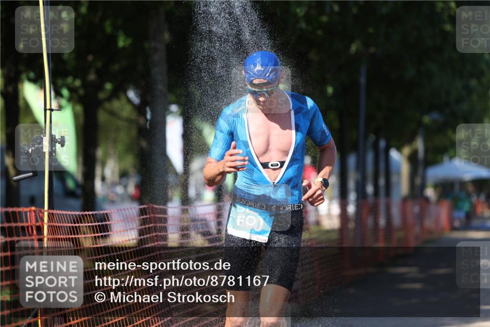 07.09.2025 - 19. Norderstedt Triathlon Michael Strokosch http://msf.ph/oto/8781167 07.09.2025 15:10:07 Laufen 363, 880, 1010 meine-sportfotos.de