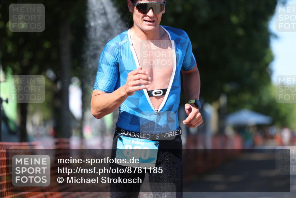 07.09.2025 - 19. Norderstedt Triathlon Michael Strokosch http://msf.ph/oto/8781185 07.09.2025 15:10:08 Laufen 363, 880 meine-sportfotos.de