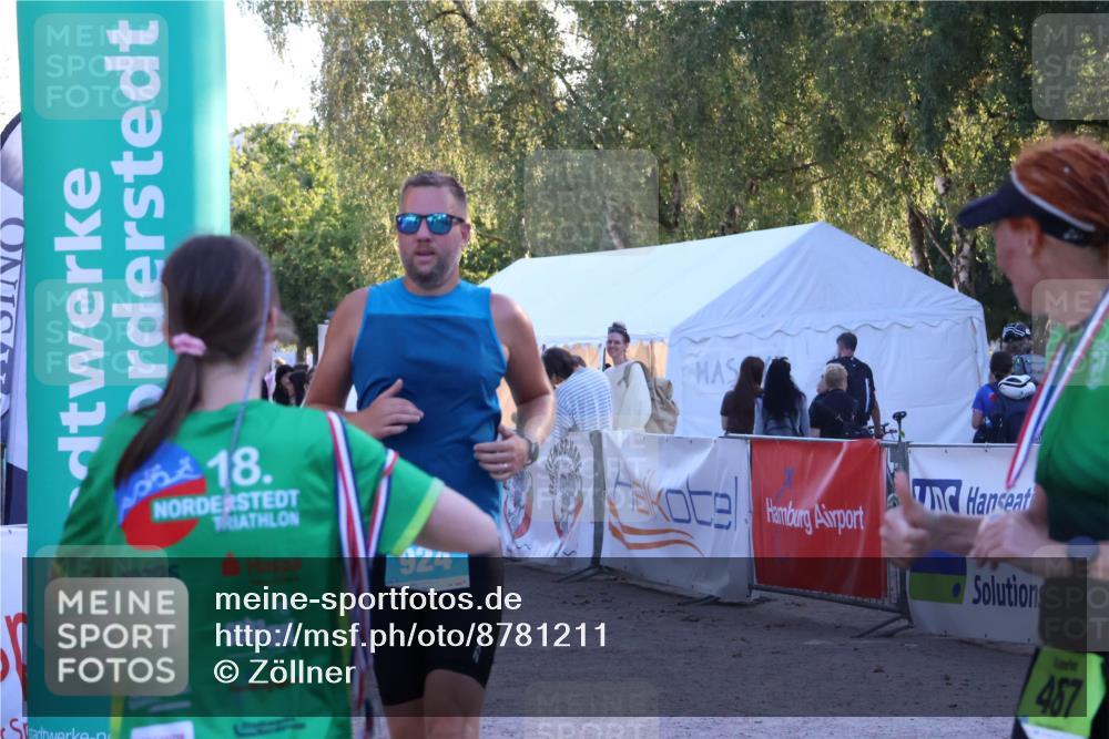 07.09.2025 - 19. Norderstedt Triathlon Zöllner http://msf.ph/oto/8781211 07.09.2025 17:38:39 Ziel 924 meine-sportfotos.de