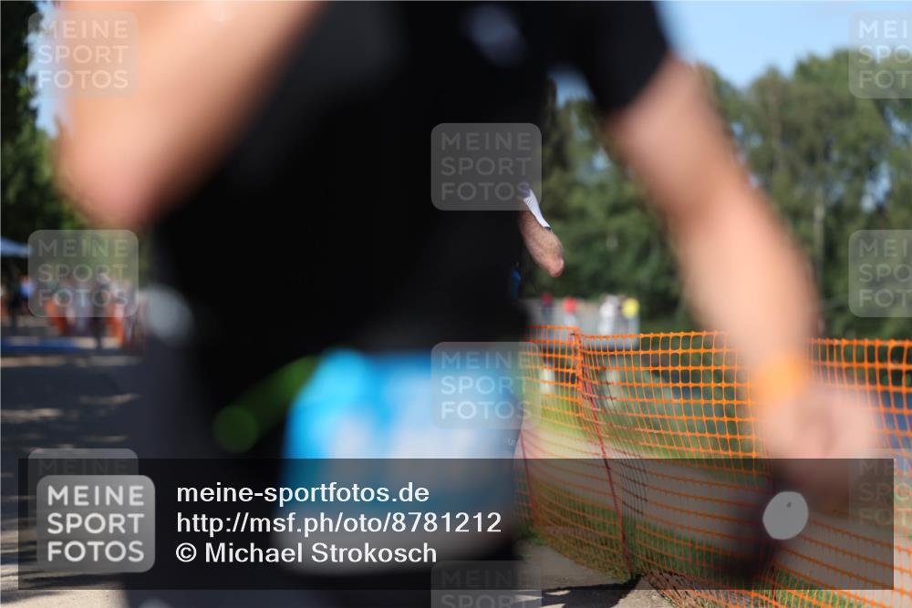07.09.2025 - 19. Norderstedt Triathlon Michael Strokosch http://msf.ph/oto/8781212 07.09.2025 15:10:44 Laufen 420, 1462 meine-sportfotos.de