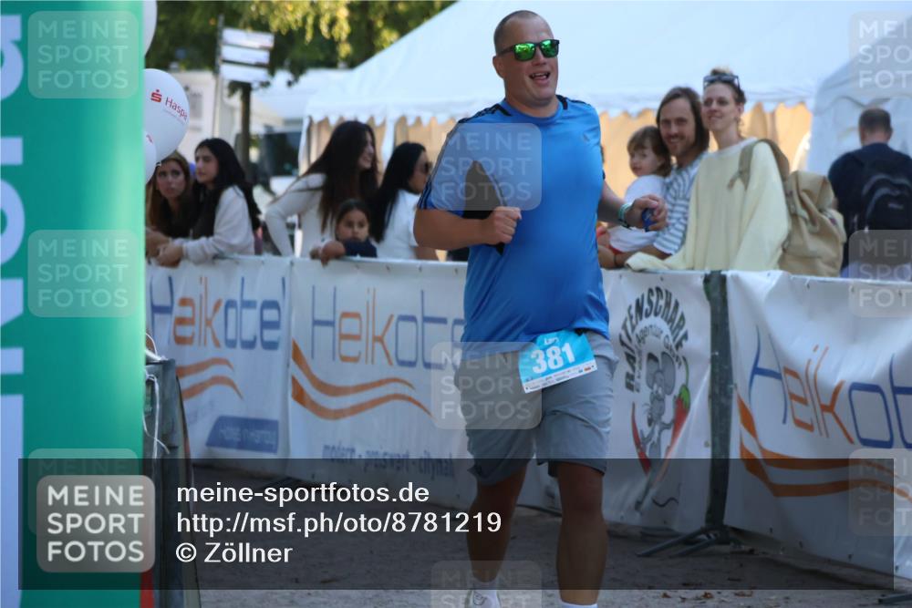07.09.2025 - 19. Norderstedt Triathlon Zöllner http://msf.ph/oto/8781219 07.09.2025 17:39:15 Ziel 381 meine-sportfotos.de
