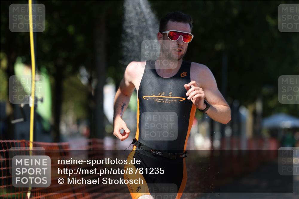 07.09.2025 - 19. Norderstedt Triathlon Michael Strokosch http://msf.ph/oto/8781235 07.09.2025 15:10:59 Laufen 1002 meine-sportfotos.de