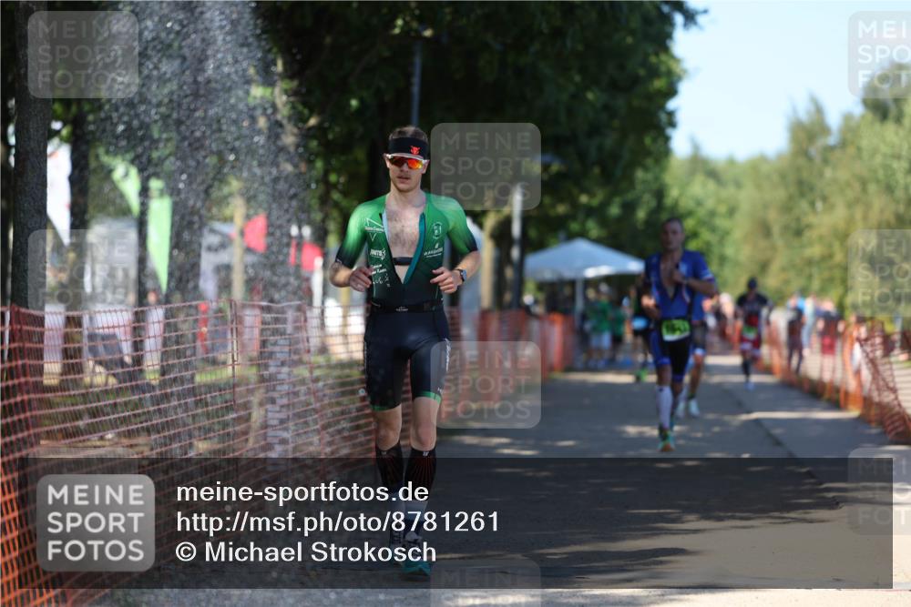 07.09.2025 - 19. Norderstedt Triathlon Michael Strokosch http://msf.ph/oto/8781261 07.09.2025 15:11:12 Laufen 1012, 1016 meine-sportfotos.de