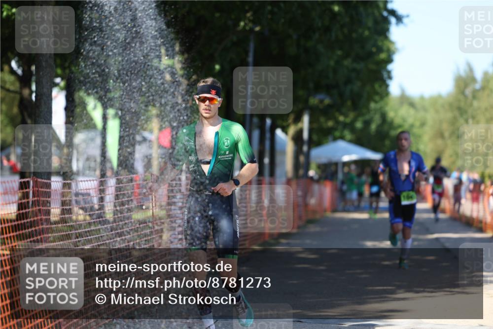 07.09.2025 - 19. Norderstedt Triathlon Michael Strokosch http://msf.ph/oto/8781273 07.09.2025 15:11:13 Laufen 1012, 1016 meine-sportfotos.de
