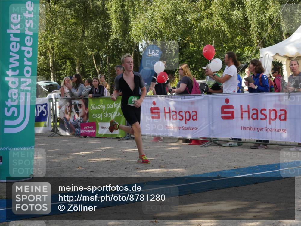 07.09.2025 - 19. Norderstedt Triathlon Zöllner http://msf.ph/oto/8781280 07.09.2025 10:57:37 Ziel 58, 125, 126, 636 meine-sportfotos.de