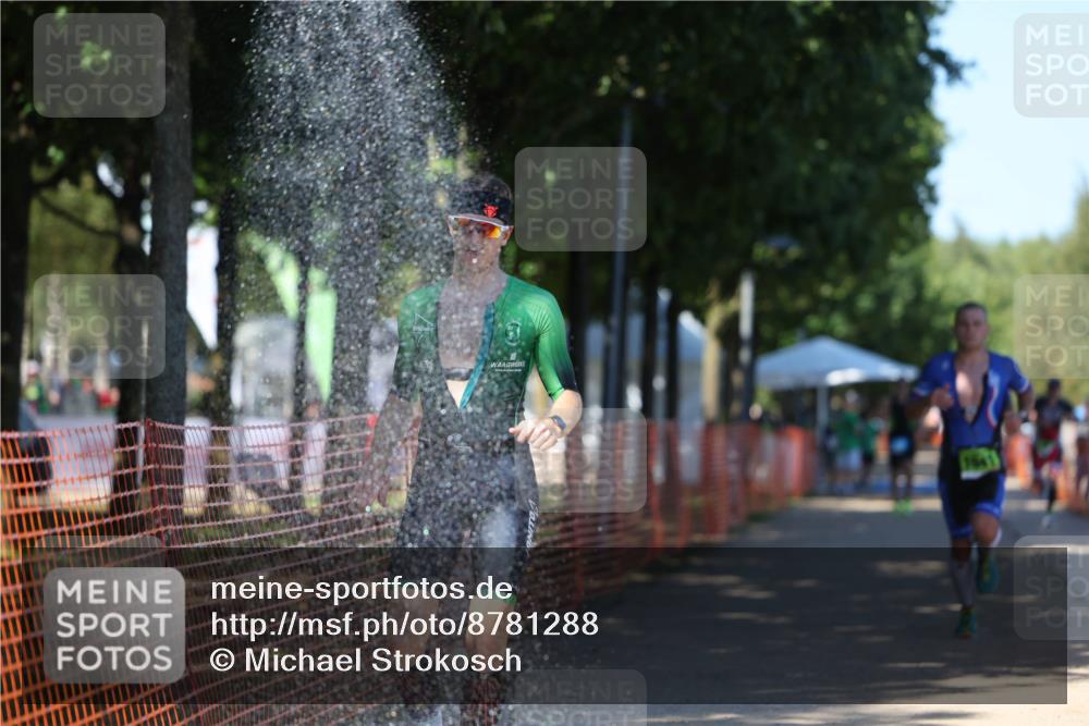 07.09.2025 - 19. Norderstedt Triathlon Michael Strokosch http://msf.ph/oto/8781288 07.09.2025 15:11:13 Laufen 1012, 1016 meine-sportfotos.de