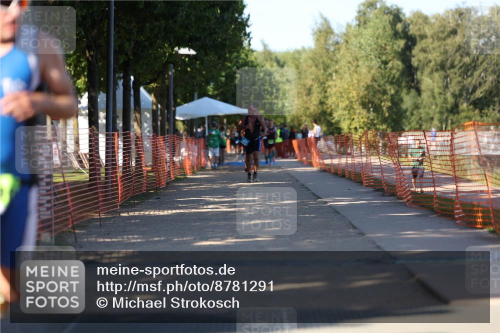 07.09.2025 - 19. Norderstedt Triathlon Michael Strokosch http://msf.ph/oto/8781291 07.09.2025 16:07:02 Laufen 499, 1510 meine-sportfotos.de