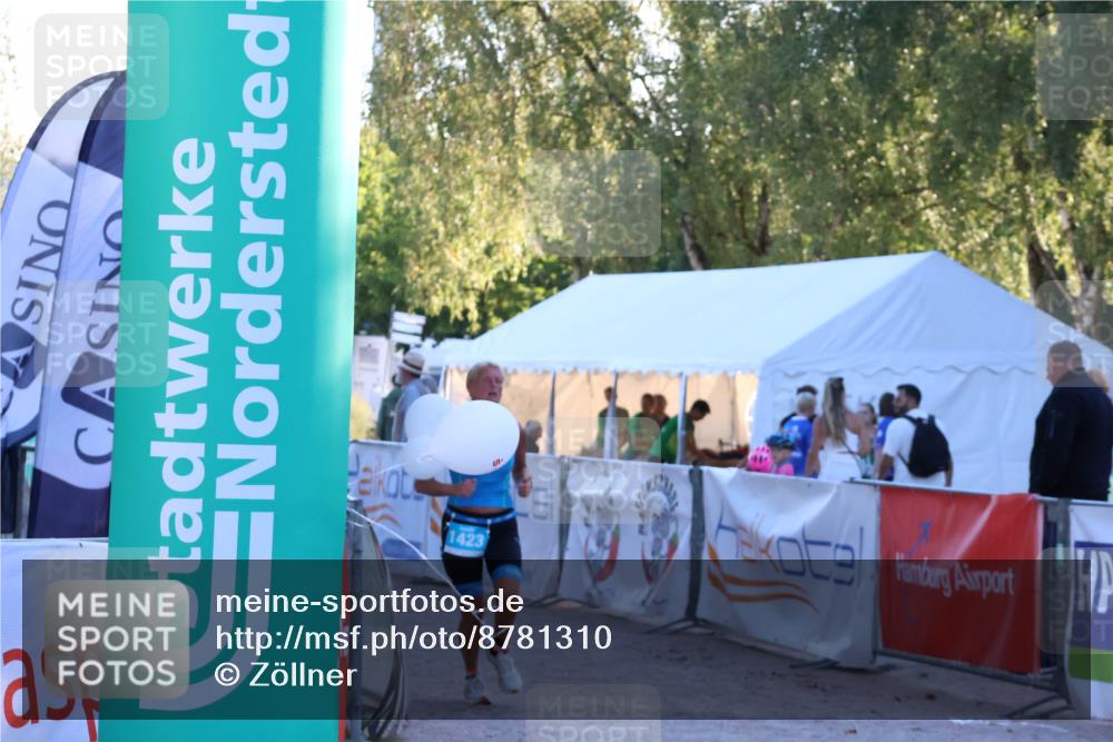 07.09.2025 - 19. Norderstedt Triathlon Zöllner http://msf.ph/oto/8781310 07.09.2025 17:42:37 Ziel 1423 meine-sportfotos.de
