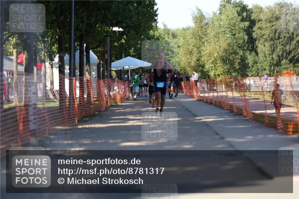 07.09.2025 - 19. Norderstedt Triathlon Michael Strokosch http://msf.ph/oto/8781317 07.09.2025 16:07:06 Laufen  meine-sportfotos.de