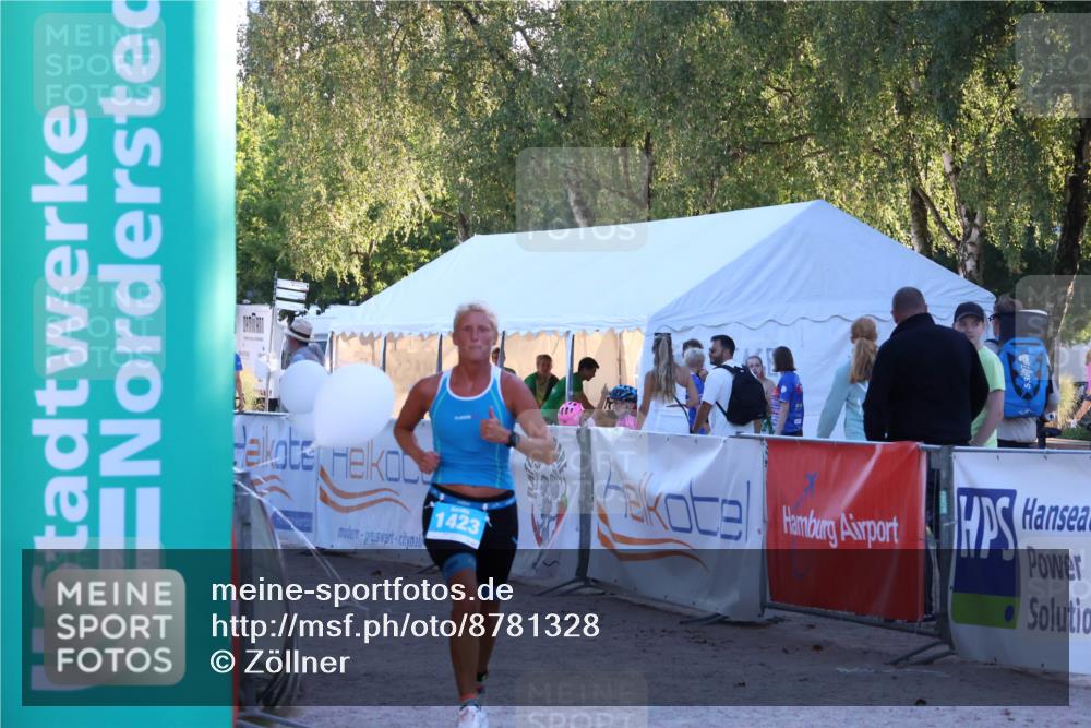 07.09.2025 - 19. Norderstedt Triathlon Zöllner http://msf.ph/oto/8781328 07.09.2025 17:42:38 Ziel 1423 meine-sportfotos.de