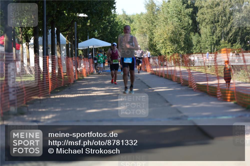 07.09.2025 - 19. Norderstedt Triathlon Michael Strokosch http://msf.ph/oto/8781332 07.09.2025 16:07:08 Laufen 464 meine-sportfotos.de