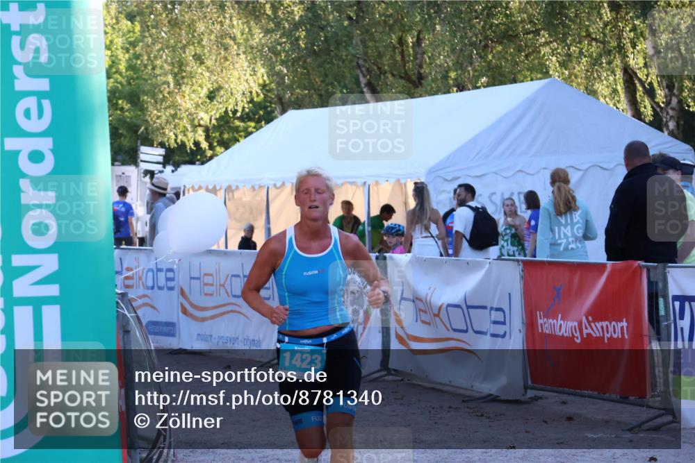 07.09.2025 - 19. Norderstedt Triathlon Zöllner http://msf.ph/oto/8781340 07.09.2025 17:42:39 Ziel 1423 meine-sportfotos.de