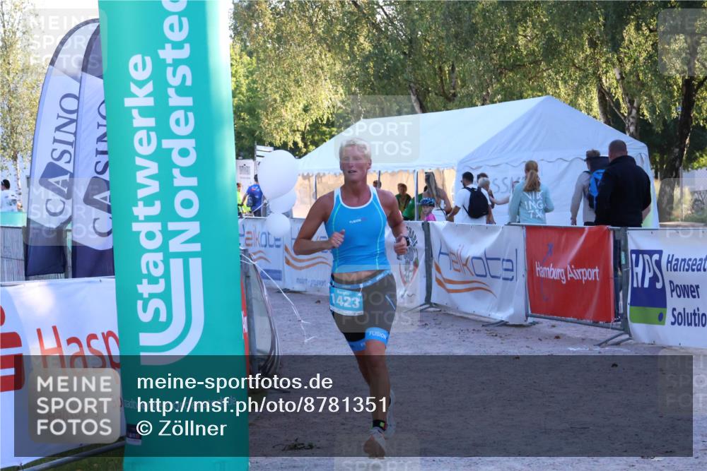 07.09.2025 - 19. Norderstedt Triathlon Zöllner http://msf.ph/oto/8781351 07.09.2025 17:42:40 Ziel 1423 meine-sportfotos.de