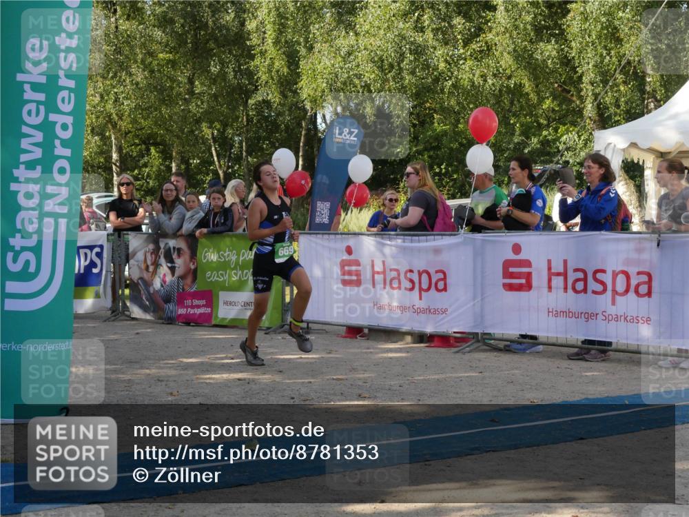 07.09.2025 - 19. Norderstedt Triathlon Zöllner http://msf.ph/oto/8781353 07.09.2025 10:57:48 Ziel 669, 1125 meine-sportfotos.de