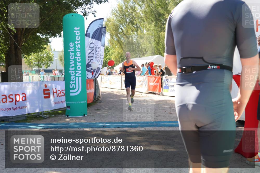 07.09.2025 - 19. Norderstedt Triathlon Zöllner http://msf.ph/oto/8781360 07.09.2025 12:55:06 Ziel 756, 1346 meine-sportfotos.de